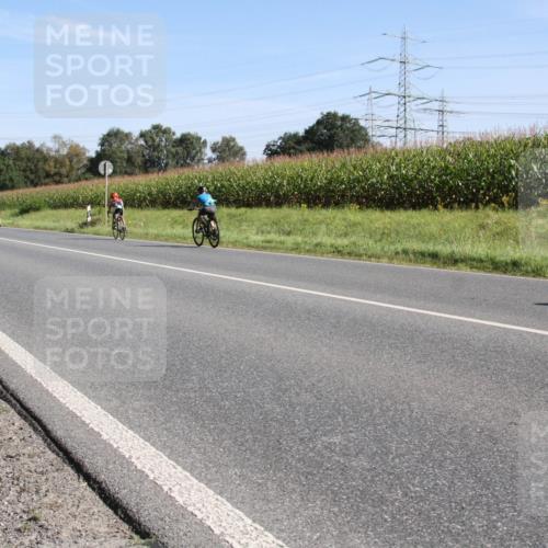 01.09.2024 - 17. Tribühne Triathlon H.Heesch http://msf.ph/oto/6941157 01.09.2024 10:33:38 Radfahren 108, 212, 216, 218, 239, 279, 283 meine-sportfotos.de