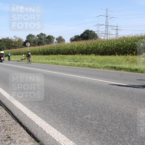 01.09.2024 - 17. Tribühne Triathlon H.Heesch http://msf.ph/oto/6941163 01.09.2024 10:33:41 Radfahren 108, 195, 197, 212, 226, 239, 279, 283, 730 meine-sportfotos.de