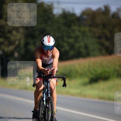 01.09.2024 - 17. Tribühne Triathlon H.Heesch http://msf.ph/oto/6941209 01.09.2024 10:43:25 Radfahren 207, 272, 277, 296 meine-sportfotos.de