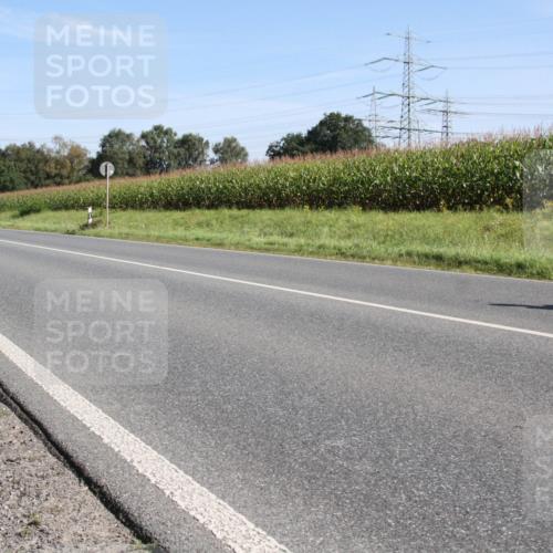 01.09.2024 - 17. Tribühne Triathlon H.Heesch http://msf.ph/oto/6941233 01.09.2024 10:34:26 Radfahren 137, 158, 192, 202 meine-sportfotos.de
