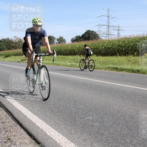 01.09.2024 - 17. Tribühne Triathlon H.Heesch http://msf.ph/oto/6941236 01.09.2024 10:34:27 Radfahren 137, 158, 192, 202 meine-sportfotos.de