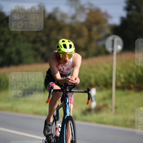 01.09.2024 - 17. Tribühne Triathlon H.Heesch http://msf.ph/oto/6941237 01.09.2024 10:43:26 Radfahren 272, 277, 296 meine-sportfotos.de