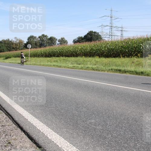 01.09.2024 - 17. Tribühne Triathlon H.Heesch http://msf.ph/oto/6941239 01.09.2024 10:34:30 Radfahren 137, 192, 202 meine-sportfotos.de