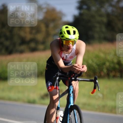 01.09.2024 - 17. Tribühne Triathlon H.Heesch http://msf.ph/oto/6941249 01.09.2024 10:43:26 Radfahren 272, 277, 296 meine-sportfotos.de