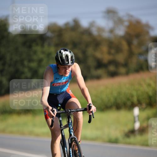 01.09.2024 - 17. Tribühne Triathlon H.Heesch http://msf.ph/oto/6941287 01.09.2024 10:43:48 Radfahren 267, 270 meine-sportfotos.de
