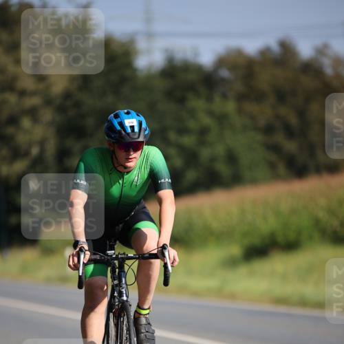 01.09.2024 - 17. Tribühne Triathlon H.Heesch http://msf.ph/oto/6941313 01.09.2024 10:43:54 Radfahren 186, 270, 293, 302 meine-sportfotos.de