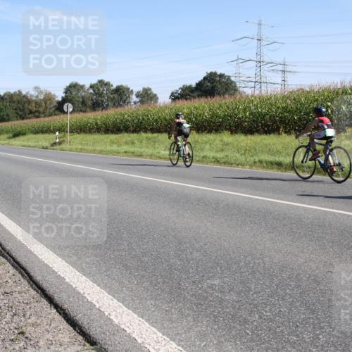 01.09.2024 - 17. Tribühne Triathlon H.Heesch http://msf.ph/oto/6941314 01.09.2024 10:35:48 Radfahren 190, 201, 223, 284, 307 meine-sportfotos.de