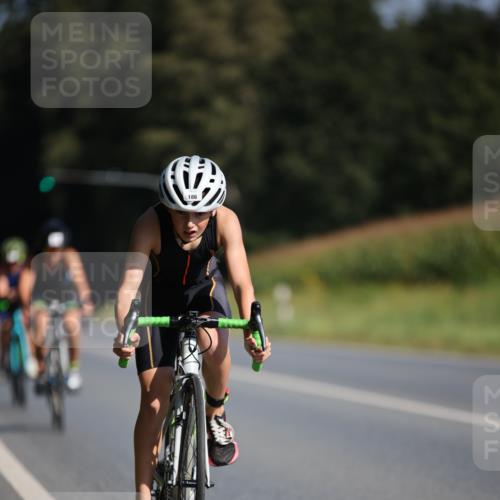 01.09.2024 - 17. Tribühne Triathlon H.Heesch http://msf.ph/oto/6941333 01.09.2024 10:44:02 Radfahren 186, 292, 293, 302 meine-sportfotos.de