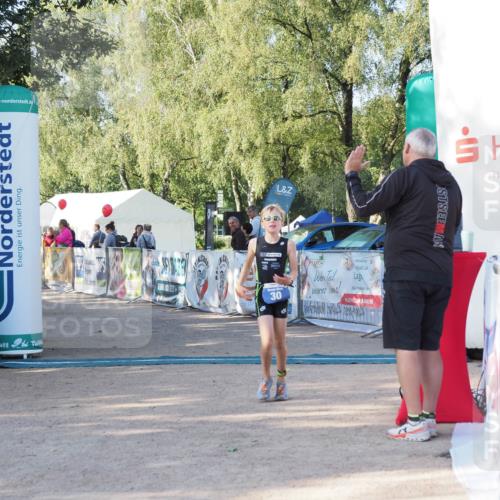 01.09.2024 - 17. Tribühne Triathlon Michael Strokosch http://msf.ph/oto/6941373 01.09.2024 09:12:28 Ziel 30 meine-sportfotos.de
