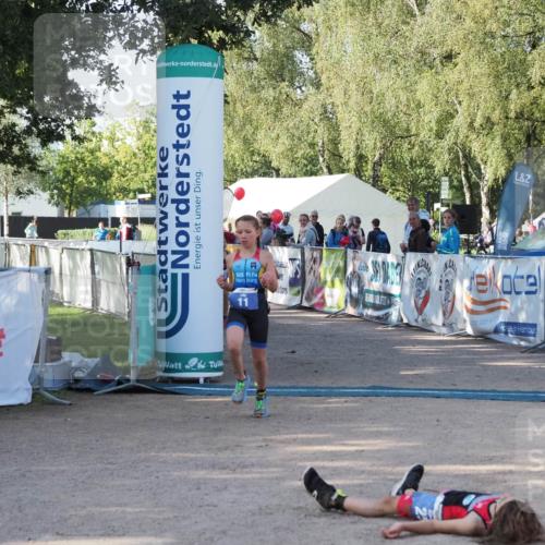 01.09.2024 - 17. Tribühne Triathlon Michael Strokosch http://msf.ph/oto/6941400 01.09.2024 09:13:13 Ziel 7, 10, 11 meine-sportfotos.de