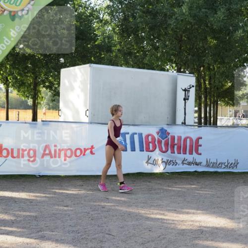 01.09.2024 - 17. Tribühne Triathlon Michael Strokosch http://msf.ph/oto/6941412 01.09.2024 09:13:26 Ziel  meine-sportfotos.de