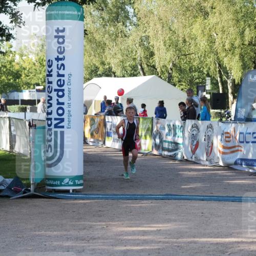 01.09.2024 - 17. Tribühne Triathlon Michael Strokosch http://msf.ph/oto/6941414 01.09.2024 09:13:52 Ziel 14, 27 meine-sportfotos.de