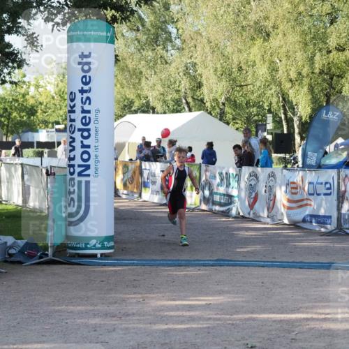 01.09.2024 - 17. Tribühne Triathlon Michael Strokosch http://msf.ph/oto/6941415 01.09.2024 09:13:52 Ziel 14, 27 meine-sportfotos.de