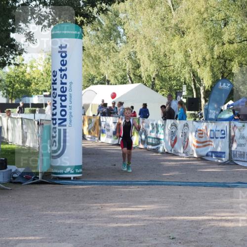 01.09.2024 - 17. Tribühne Triathlon Michael Strokosch http://msf.ph/oto/6941416 01.09.2024 09:13:52 Ziel 14, 27 meine-sportfotos.de