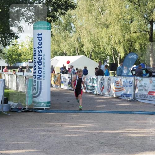 01.09.2024 - 17. Tribühne Triathlon Michael Strokosch http://msf.ph/oto/6941418 01.09.2024 09:13:52 Ziel 14, 27 meine-sportfotos.de
