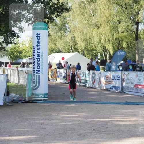 01.09.2024 - 17. Tribühne Triathlon Michael Strokosch http://msf.ph/oto/6941419 01.09.2024 09:13:53 Ziel 14, 27 meine-sportfotos.de