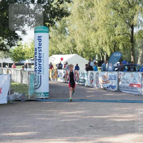 01.09.2024 - 17. Tribühne Triathlon Michael Strokosch http://msf.ph/oto/6941420 01.09.2024 09:13:53 Ziel 14, 27 meine-sportfotos.de