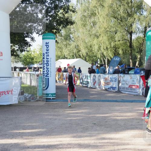 01.09.2024 - 17. Tribühne Triathlon Michael Strokosch http://msf.ph/oto/6941421 01.09.2024 09:13:53 Ziel 14, 27 meine-sportfotos.de