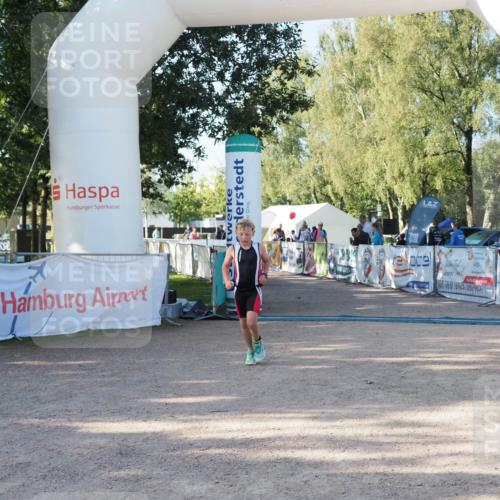 01.09.2024 - 17. Tribühne Triathlon Michael Strokosch http://msf.ph/oto/6941425 01.09.2024 09:13:54 Ziel 14, 27 meine-sportfotos.de