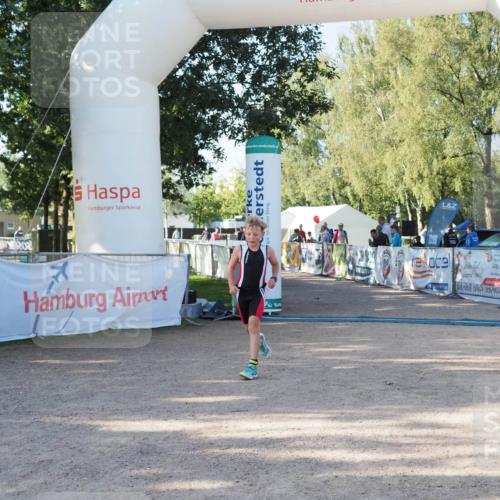 01.09.2024 - 17. Tribühne Triathlon Michael Strokosch http://msf.ph/oto/6941426 01.09.2024 09:13:54 Ziel 14, 27 meine-sportfotos.de
