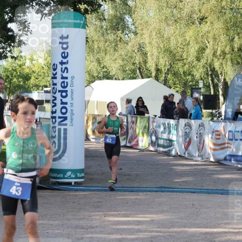 01.09.2024 - 17. Tribühne Triathlon Michael Strokosch http://msf.ph/oto/6941475 01.09.2024 09:14:24 Ziel 42 meine-sportfotos.de