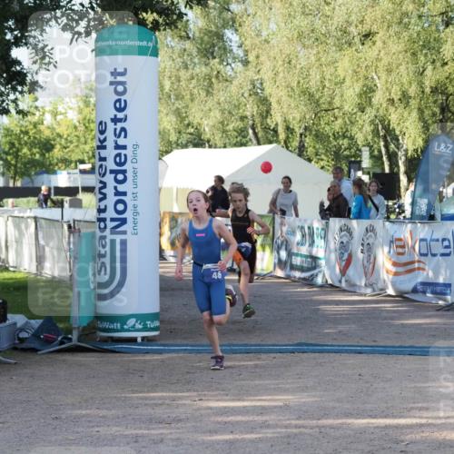 01.09.2024 - 17. Tribühne Triathlon Michael Strokosch http://msf.ph/oto/6941482 01.09.2024 09:14:43 Ziel 20, 44, 46 meine-sportfotos.de