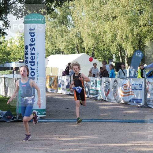 01.09.2024 - 17. Tribühne Triathlon Michael Strokosch http://msf.ph/oto/6941486 01.09.2024 09:14:44 Ziel 20, 44, 46 meine-sportfotos.de