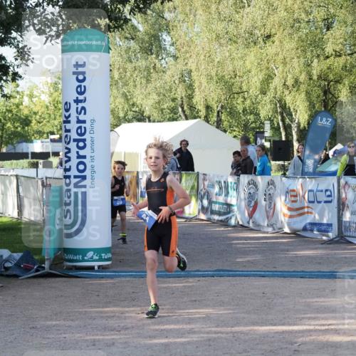 01.09.2024 - 17. Tribühne Triathlon Michael Strokosch http://msf.ph/oto/6941491 01.09.2024 09:14:45 Ziel 20, 44, 46, 51 meine-sportfotos.de