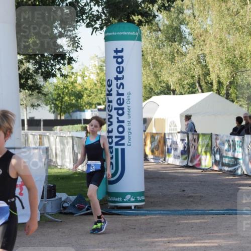 01.09.2024 - 17. Tribühne Triathlon Michael Strokosch http://msf.ph/oto/6941509 01.09.2024 09:14:52 Ziel 33, 51 meine-sportfotos.de