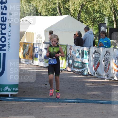 01.09.2024 - 17. Tribühne Triathlon Michael Strokosch http://msf.ph/oto/6941512 01.09.2024 09:14:58 Ziel 33 meine-sportfotos.de