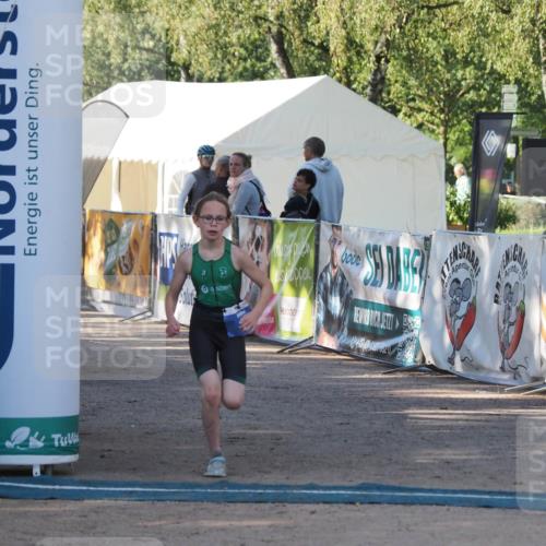 01.09.2024 - 17. Tribühne Triathlon Michael Strokosch http://msf.ph/oto/6941524 01.09.2024 09:15:06 Ziel 12, 19, 37 meine-sportfotos.de