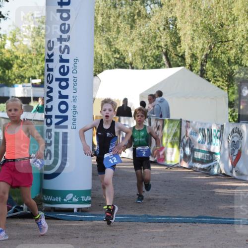 01.09.2024 - 17. Tribühne Triathlon Michael Strokosch http://msf.ph/oto/6941539 01.09.2024 09:15:12 Ziel 2, 12, 37 meine-sportfotos.de