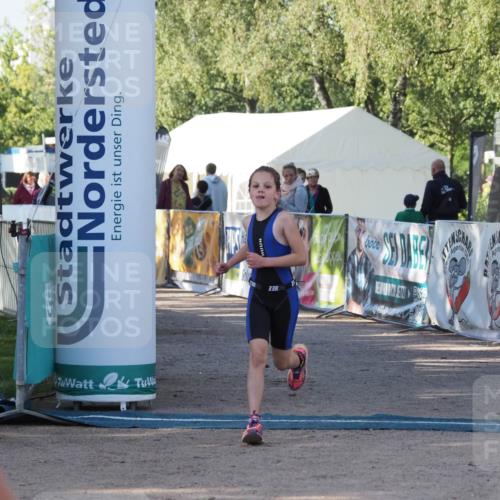 01.09.2024 - 17. Tribühne Triathlon Michael Strokosch http://msf.ph/oto/6941549 01.09.2024 09:15:23 Ziel 34 meine-sportfotos.de