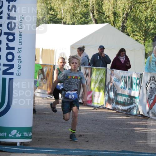 01.09.2024 - 17. Tribühne Triathlon Michael Strokosch http://msf.ph/oto/6941555 01.09.2024 09:15:42 Ziel 18, 32, 50 meine-sportfotos.de