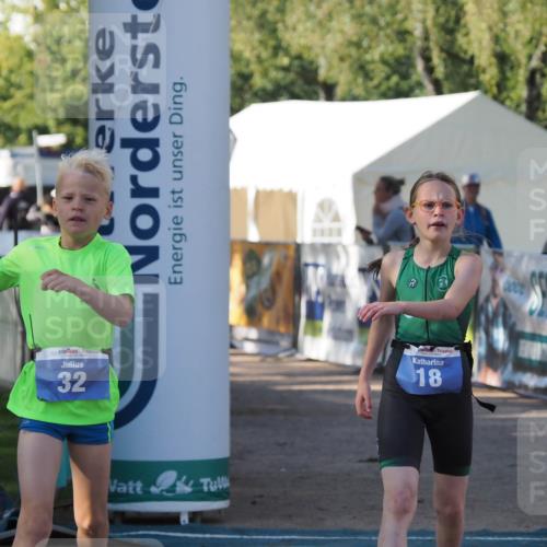 01.09.2024 - 17. Tribühne Triathlon Michael Strokosch http://msf.ph/oto/6941569 01.09.2024 09:15:45 Ziel 18, 32, 50 meine-sportfotos.de