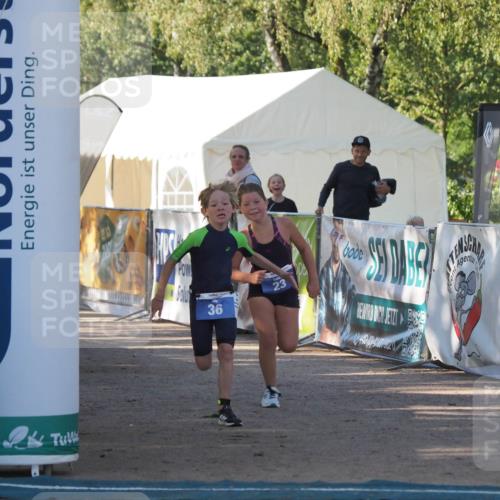 01.09.2024 - 17. Tribühne Triathlon Michael Strokosch http://msf.ph/oto/6941584 01.09.2024 09:15:55 Ziel 23, 36 meine-sportfotos.de