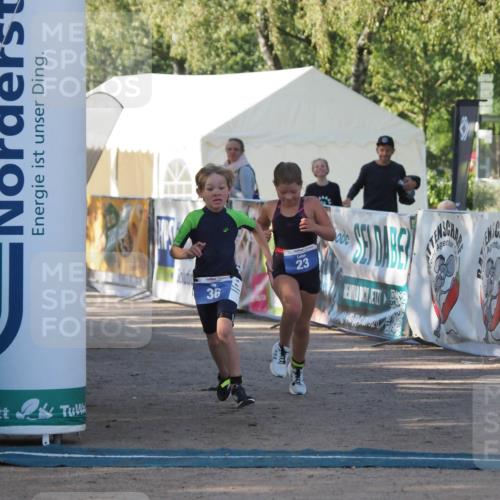 01.09.2024 - 17. Tribühne Triathlon Michael Strokosch http://msf.ph/oto/6941586 01.09.2024 09:15:55 Ziel 23, 36 meine-sportfotos.de