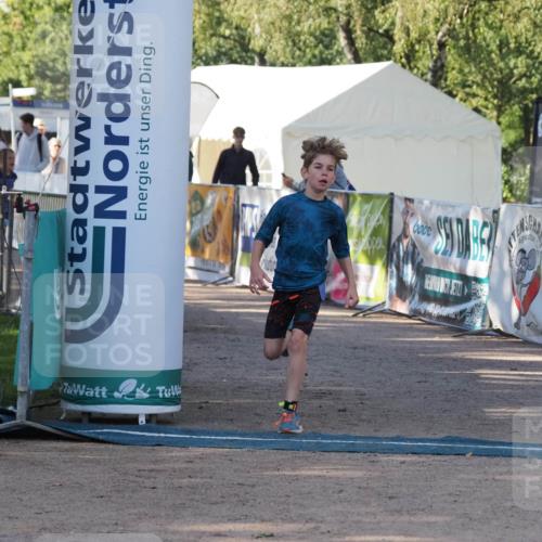 01.09.2024 - 17. Tribühne Triathlon Michael Strokosch http://msf.ph/oto/6941600 01.09.2024 09:16:02 Ziel 31, 54 meine-sportfotos.de
