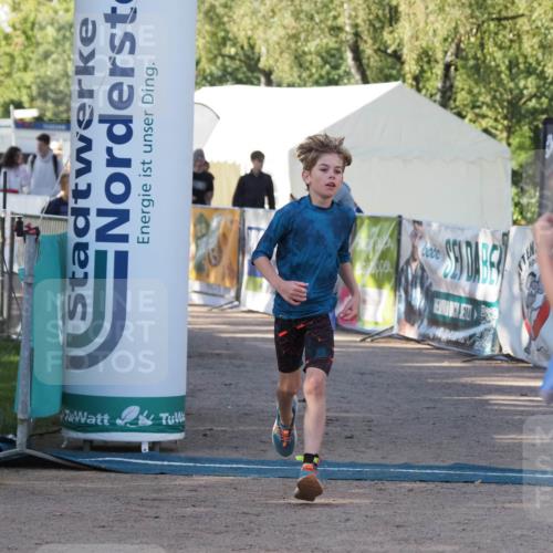 01.09.2024 - 17. Tribühne Triathlon Michael Strokosch http://msf.ph/oto/6941604 01.09.2024 09:16:03 Ziel 31, 54 meine-sportfotos.de