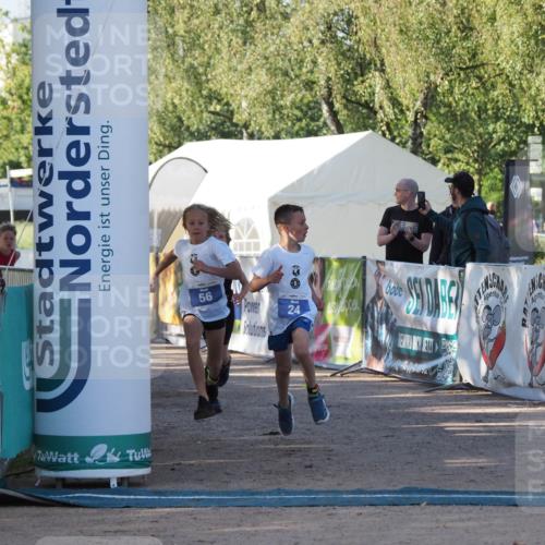 01.09.2024 - 17. Tribühne Triathlon Michael Strokosch http://msf.ph/oto/6941615 01.09.2024 09:16:31 Ziel 22, 24, 47, 56 meine-sportfotos.de
