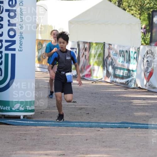 01.09.2024 - 17. Tribühne Triathlon Michael Strokosch http://msf.ph/oto/6941642 01.09.2024 09:16:42 Ziel 6, 38 meine-sportfotos.de