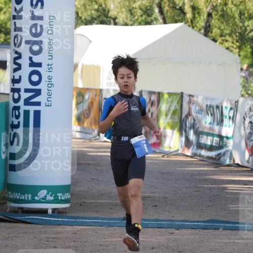 01.09.2024 - 17. Tribühne Triathlon Michael Strokosch http://msf.ph/oto/6941648 01.09.2024 09:16:43 Ziel 6, 38 meine-sportfotos.de