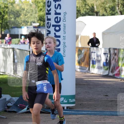 01.09.2024 - 17. Tribühne Triathlon Michael Strokosch http://msf.ph/oto/6941653 01.09.2024 09:16:44 Ziel 6, 38 meine-sportfotos.de