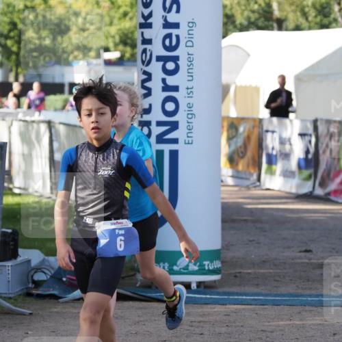 01.09.2024 - 17. Tribühne Triathlon Michael Strokosch http://msf.ph/oto/6941654 01.09.2024 09:16:44 Ziel 6, 38 meine-sportfotos.de