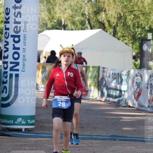 01.09.2024 - 17. Tribühne Triathlon Michael Strokosch http://msf.ph/oto/6941701 01.09.2024 09:17:59 Ziel 28 meine-sportfotos.de