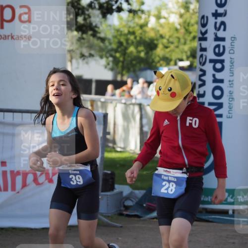 01.09.2024 - 17. Tribühne Triathlon Michael Strokosch http://msf.ph/oto/6941708 01.09.2024 09:18:02 Ziel 28 meine-sportfotos.de