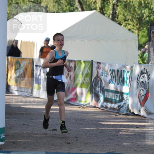 01.09.2024 - 17. Tribühne Triathlon Michael Strokosch http://msf.ph/oto/6941730 01.09.2024 09:19:09 Ziel 21 meine-sportfotos.de