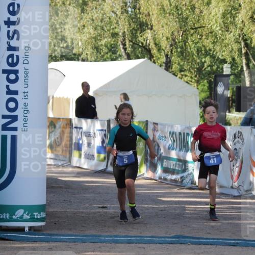 01.09.2024 - 17. Tribühne Triathlon Michael Strokosch http://msf.ph/oto/6941745 01.09.2024 09:20:21 Ziel 5, 41 meine-sportfotos.de