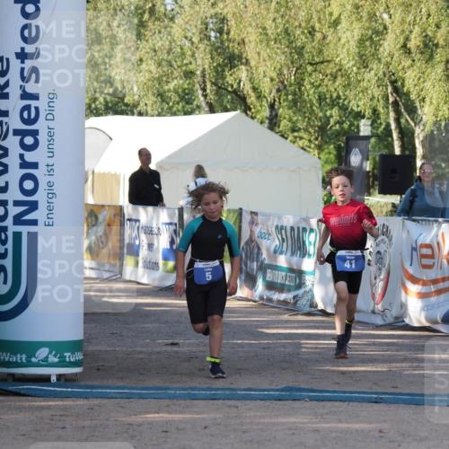 01.09.2024 - 17. Tribühne Triathlon Michael Strokosch http://msf.ph/oto/6941746 01.09.2024 09:20:21 Ziel 5, 41 meine-sportfotos.de