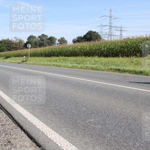 01.09.2024 - 17. Tribühne Triathlon H.Heesch http://msf.ph/oto/6941803 01.09.2024 10:38:21 Radfahren 238 meine-sportfotos.de